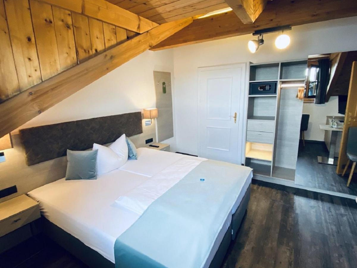 Hotel Garni Moewe Am See Prien am Chiemsee Exterior foto